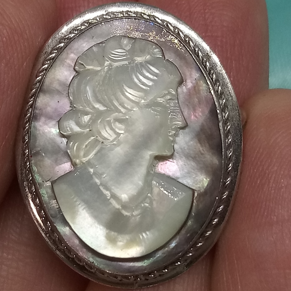 SOLDSterling silver carved cameo brooch
